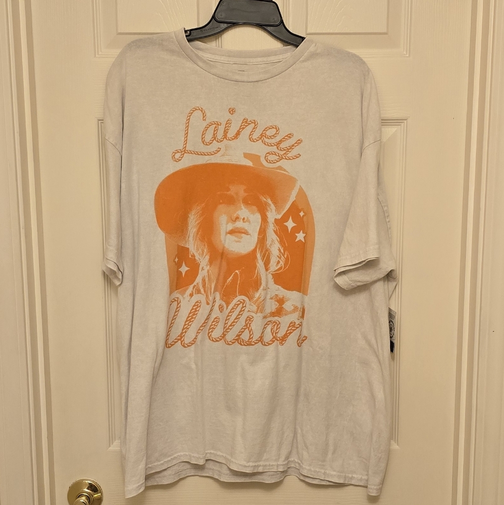 NWT Mens Lainey Wilson T-shirt Multiple Sizes Available